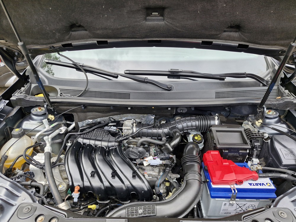 DACIA DUSTER 1.6 SCe 4×2 PRESTIGE NAVI 90000 KM