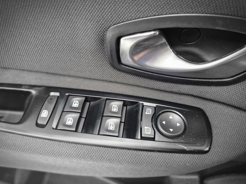 RENAULT SCENIC X-MOD 1.5 DCi LUXE 2010 130000KM