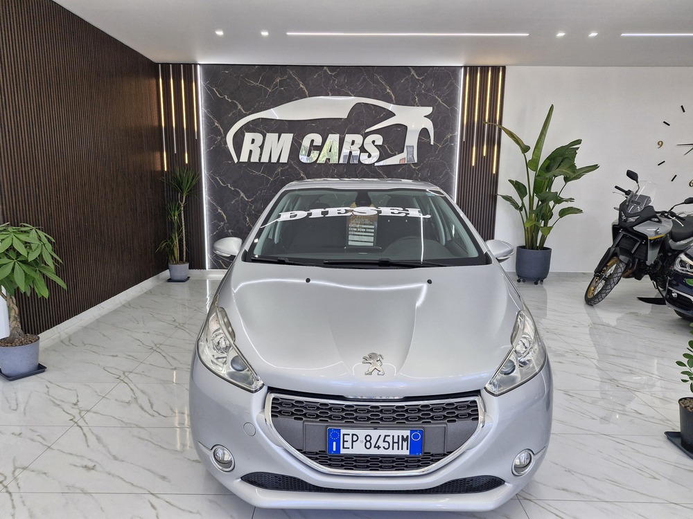PEUGEOT 208 1.4 HDi 68CV ALLURE