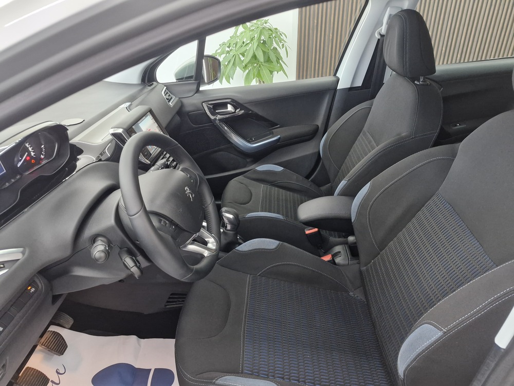 PEUGEOT 208 1.4 HDi 68CV ALLURE