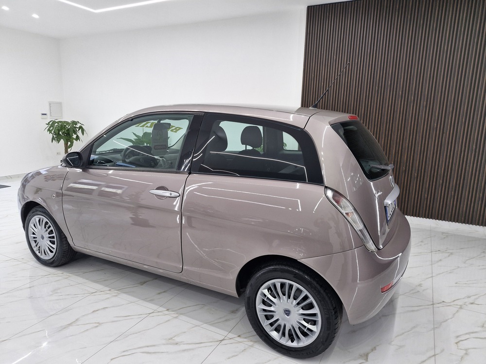 LANCIA YPSILON 1.2 BENZINA ORO PLUS 2009 160000KM