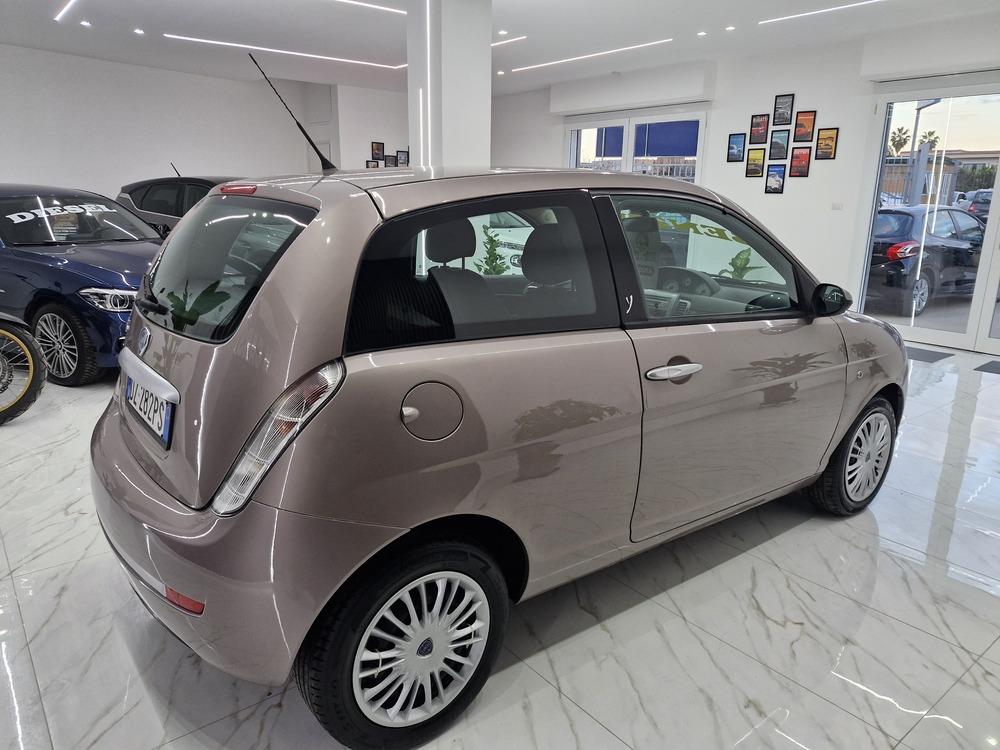 LANCIA YPSILON 1.2 BENZINA ORO PLUS 2009 160000KM