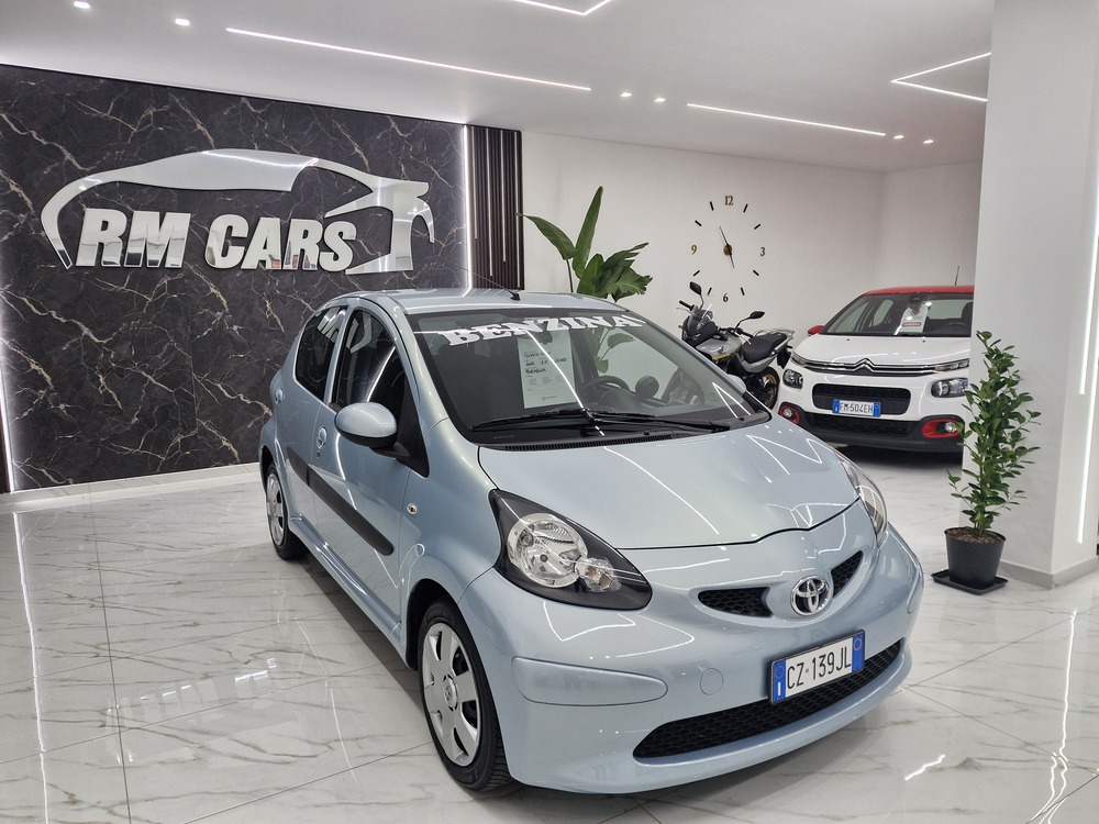 TOYOTA AYGO 1.0 BENZINA CAMBIO AUTOMATICO 62000KM