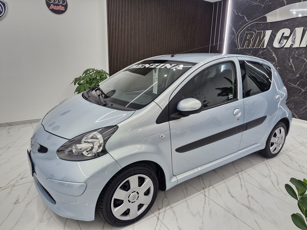 TOYOTA AYGO 1.0 BENZINA CAMBIO AUTOMATICO 62000KM