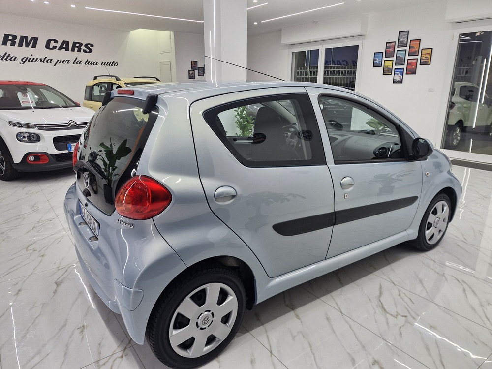TOYOTA AYGO 1.0 BENZINA CAMBIO AUTOMATICO 62000KM