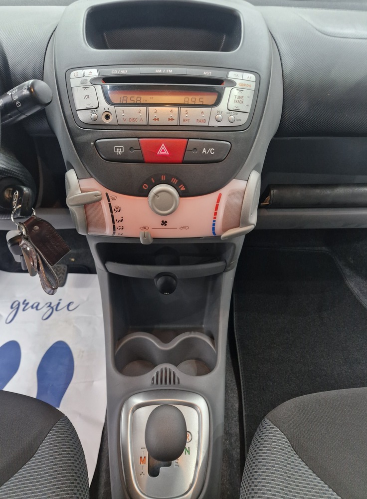 TOYOTA AYGO 1.0 BENZINA CAMBIO AUTOMATICO 62000KM