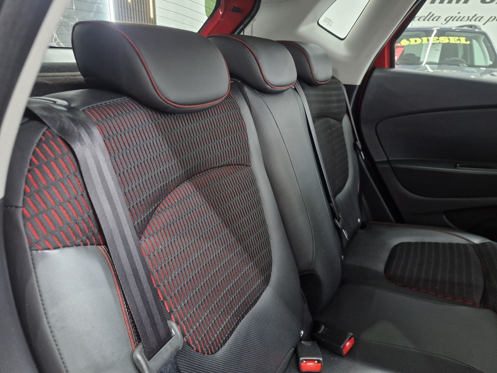 RENAULT CAPTUR 1.5 DCI 90CV Project Runway