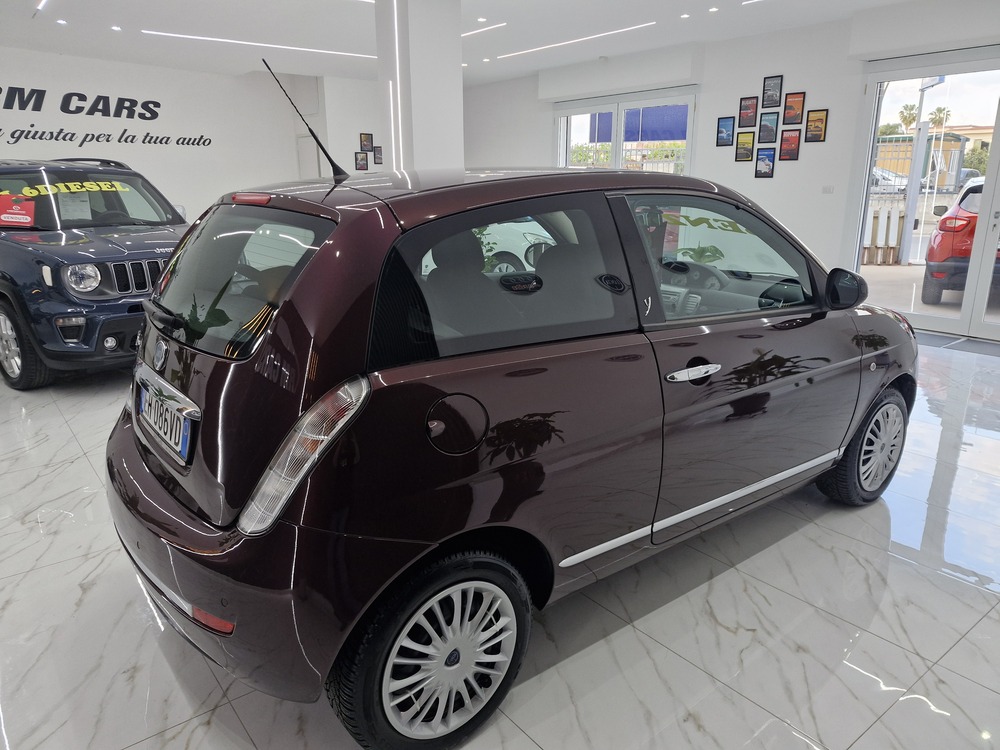 LANCIA YPSILON 1.2 BENZINA 69CV DIVA 100000KM 2011
